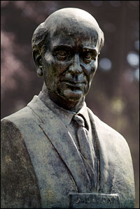 Alejandro Casona