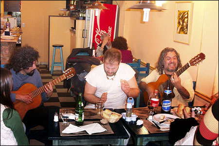 Claudio Gonzalez, pizza and bongos
