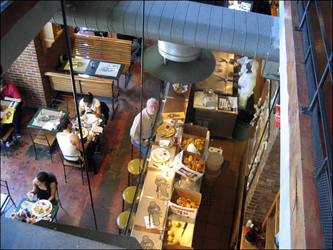 A late breakfast at Eggspectation, Montreal, where the tagline is, 'le cirque des oeufs.'