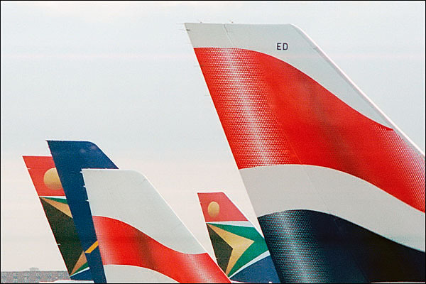 04-LHR-Tails
