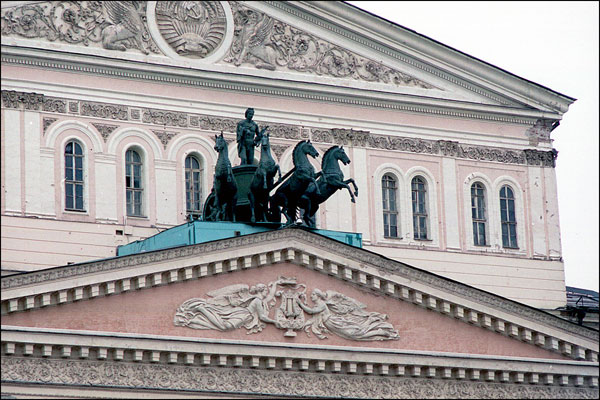 46-Bolshoi-pediments
